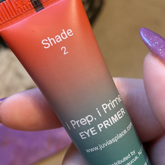 juvias place shade 2 eye primer swatches but not actually used too dark for me - Picture 2 of 3
